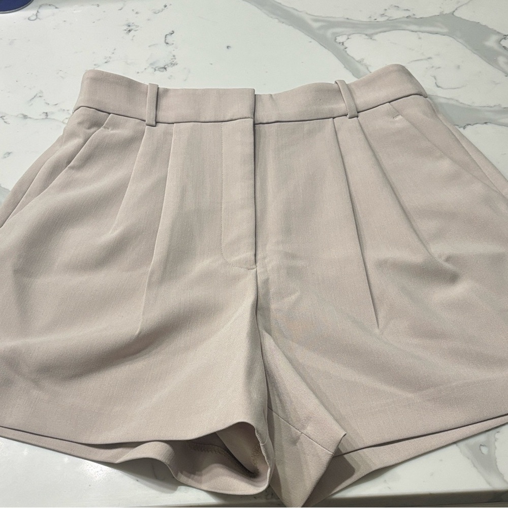 Abercrombie & Fitch Women's tailored Shorts NWOT